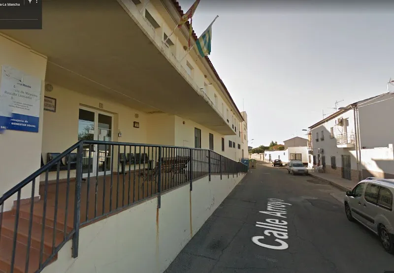Centro Residencial Santa Leocadia. Asociación Edad Dorada Mensajeros de la Paz CLM-Galicia