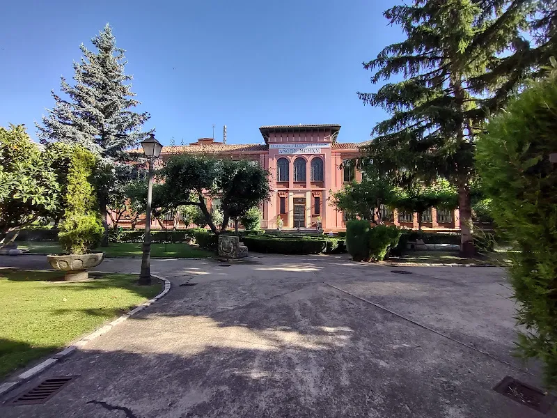 Residencia pública de ancianos Virgen del Camino