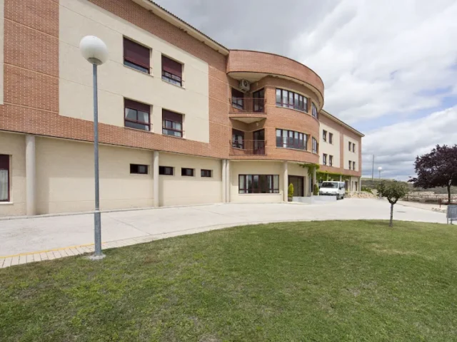 Residencia Virgen del Bustar